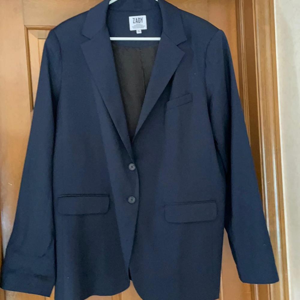ZADY fine wool gabardine navy blazer XL. BEAUTIFUL